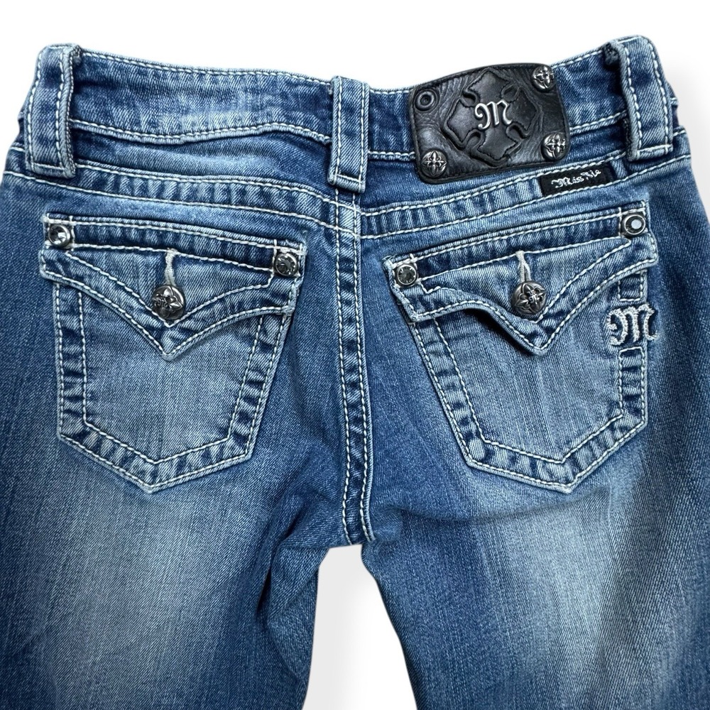 Miss Me Jeans Women's‎ 25 Crop Distressed Thick Stitch Flap Pocket Embellished